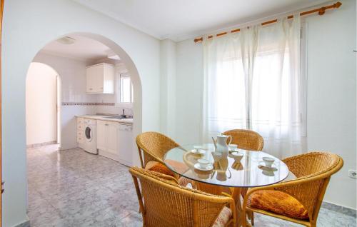 Six-Bedroom Holiday Home in Santa Pola - image 11