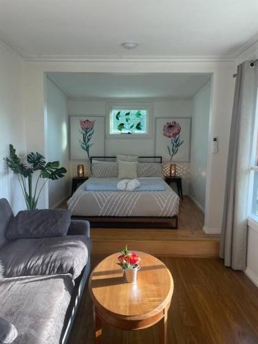 One-bed room the Little Mayfair in Daylesford and Macedon Ranges