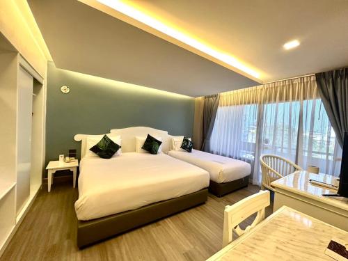 room detail thumbnail 0