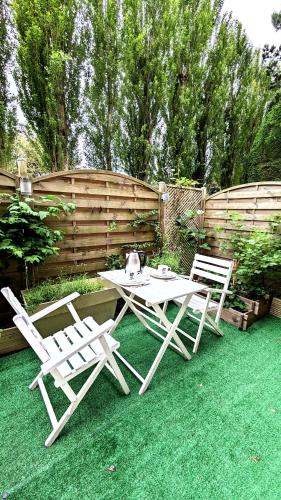 Le Petit Nid, T2 Rez de jardin avec parking - Plage et commerces à 15 à pied (Le Petit Nid, T2 Rez de jardin avec parking - Plage et commerces a 15 a pied) in Villers-sur-Mer