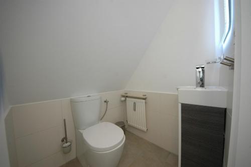 Apartment with Balcony image 8