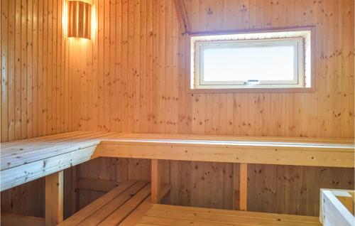 Aktivitātes, Beautiful Home In Rockneby With Kitchen in Slakmore Strand