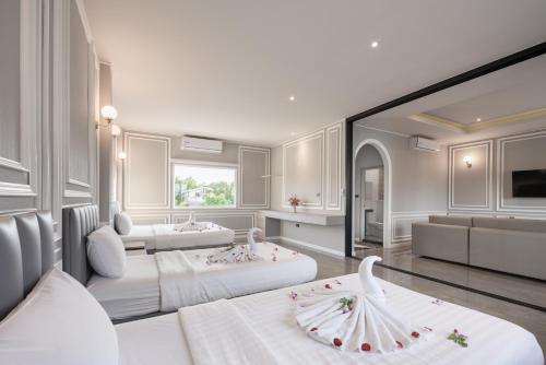 파타야 그랜드방사라이 (Grandbangsaray) 4성급 호텔 스위트룸