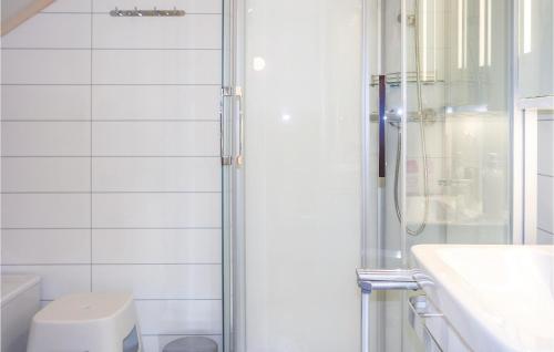 حمام, Three-Bedroom Holiday Home In Sjusjoen in Sjusjoen