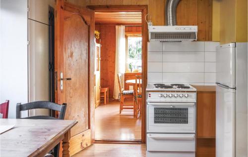 مطبخ, Three-Bedroom Holiday Home In Sjusjoen in Sjusjoen