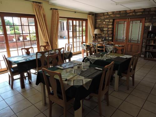 Restorāns, Savanna Guest Farm in Grunau