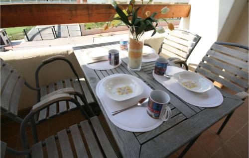Nice Apartment In Benalmádena Costa