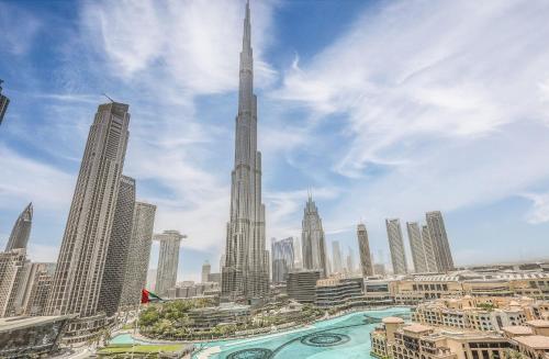 Elite LUX Holiday Homes - Breathtaking Burj Khalifa Views 2 BHK in Downtown Dubai - image 14
