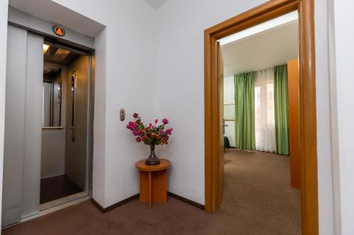 Hotel Sir Colentina - main image