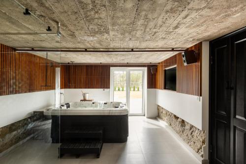 House for 20 people with a private SPA and bar Koma House