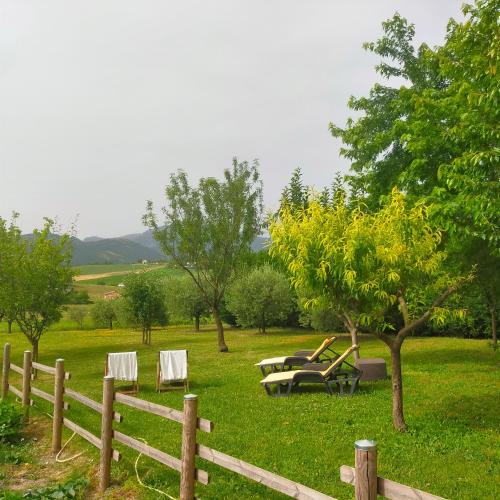 MANSARDA VITI - Sguardo su Frontone -