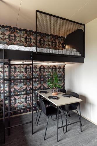 Hugo Apartment Hotel Hugo Apartment Hotel