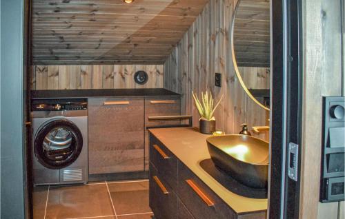 Bathroom, 4 Bedroom Stunning Home In Rauland in Rauland