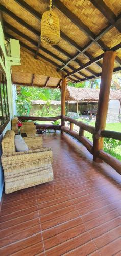 Sumatra Cheeky Monkeys Villa, Trekking and Tours in Bukit Lawang