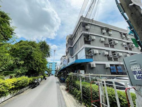 Ze Residence RamIntra near Fashion Island, Bangkok (fotografie 11)