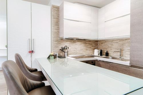 Terrazza Paradiso 2 by Quokka 360 - Studio with Balcony in Paradiso