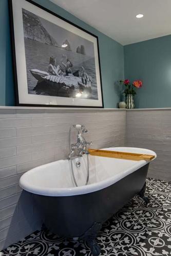 Bathroom, The Albion Hotel in Isle of Wight