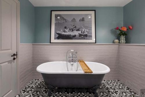 Bathroom, The Albion Hotel in Isle of Wight