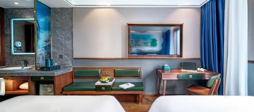 Business Twin Room image 1