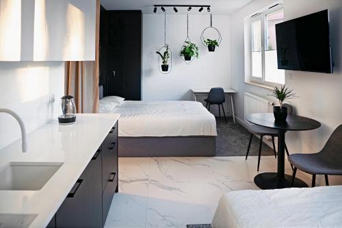 Stylish Urban Retreat by UR4N!