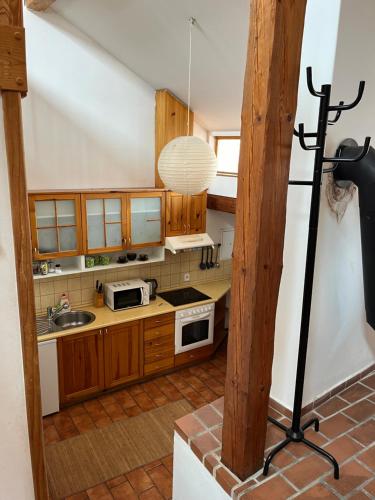 One-Bedroom Apartment image 9