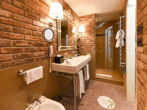 572171693 Hotel Papadopoli Venezia - MGallery Collection