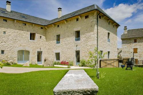 Gite saint caprais gîte à louer Saint-Chély-d'Apcher