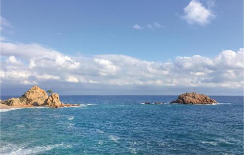 Four-Bedroom Holiday Home in Tossa de Mar - image 12