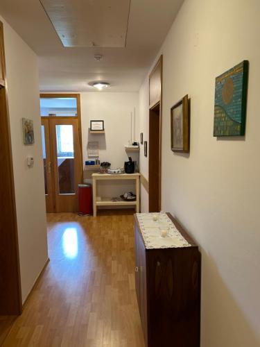 Зовнішній вигляд готелю, Karla’s House in Сентьюр