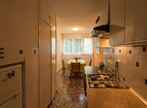 Friendly Well Located Family Apartment - Two Bedroom Apartment - Split