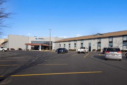 Baymont by Wyndham Normal Bloomington - image 14