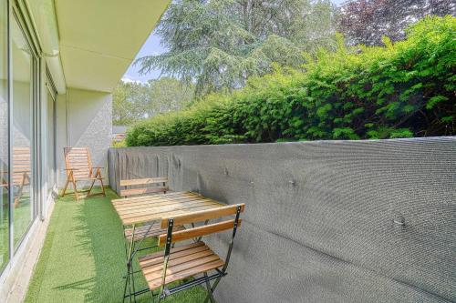 Балкон/тераса, Hana Home 2 chambres Bougival parking privé proche A86 (Hana Home 2 chambres Bougival parking prive proche A86) in Бугивал