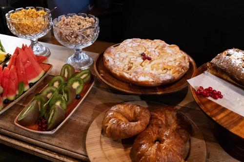 Chic & Basic Born Boutique Hotel - image 11