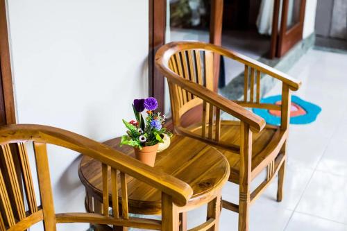 Villa Krisna - Ubud identity and modern city style - Tap to explore photos