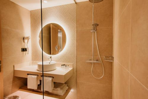Miramar Hotel 4* Superior - image 2