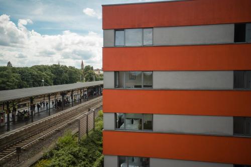 Apartmenthaus Berlin Neukölln - image 11
