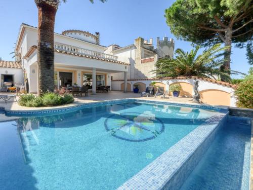 Holiday Home Llobregat 41b by Interhome