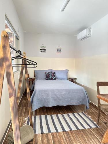 Double Room with Pool View image 7