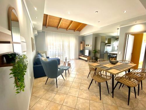 Foteinis central apartment