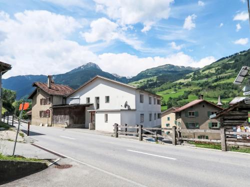  Apartment Tga da Plaz by Interhome in Zillis