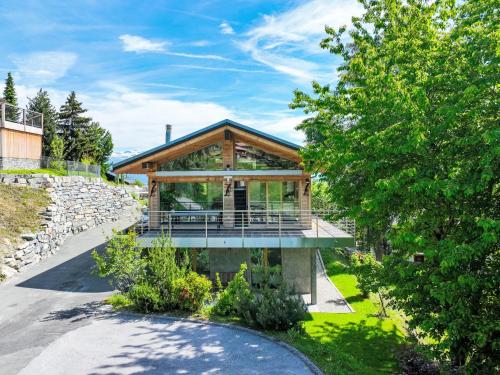 Chalet Les penguins by Interhome in Nendaz, Schweiz