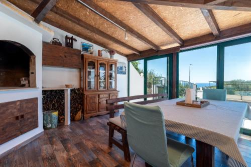 Iekārtas, Villa Alina with heated pool in Rogoznica