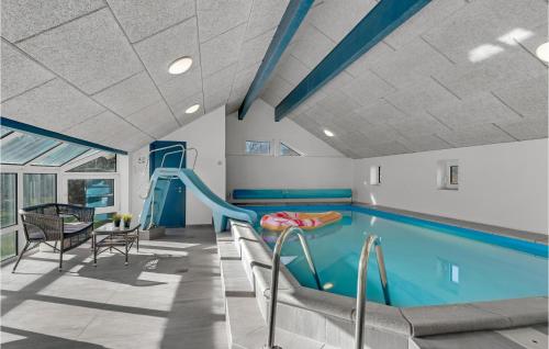 Swimming pool, Pet Friendly Home In Hadsund With Sauna in Hadsund