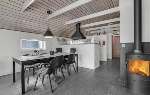 Kitchen, Pet Friendly Home In Hadsund With Sauna in Hadsund