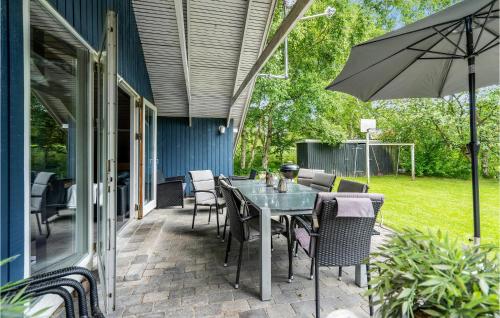 Balcony/terrace, Pet Friendly Home In Hadsund With Sauna in Hadsund