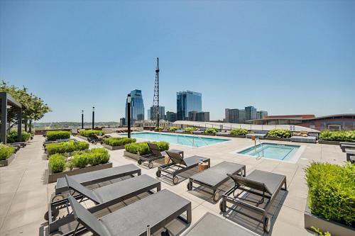 Global Luxury Suites Nashville Downtown in Nashville, USA