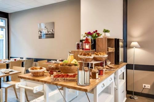 Brit Hotel Saint-Nazaire Centre - image 2