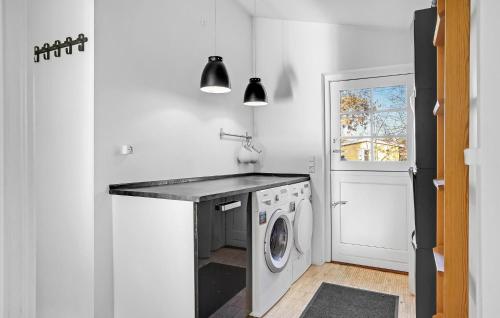 المنظر الخارجي, 3 Bedroom Amazing Home In Glesborg in Glesborg