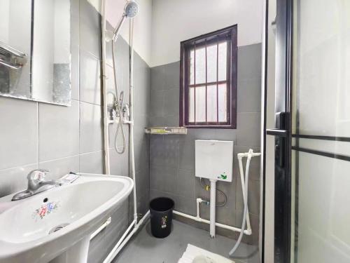 聚贤居客栈 Fenghuang Juxianju Inn 聚贤居客栈 Fenghuang Juxianju Inn