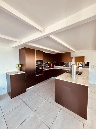Magnifique Appartement Climatise Vue Mer Ref LA PLAGE in Saint-Raphael